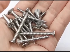 Çapraz yerleşik karşı batık başlı kendi kendine dokunan vida