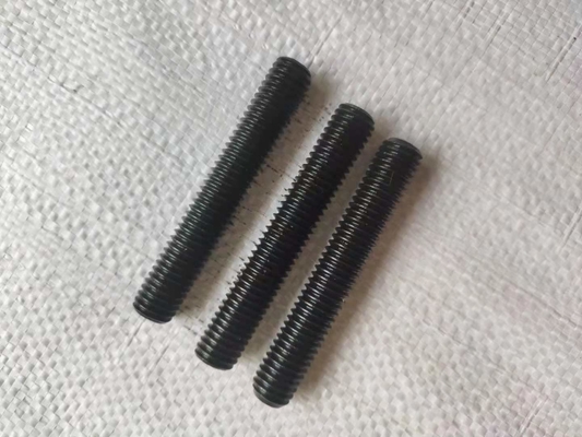 Tam Dişli Siyah Kaplama Çift Uçlu Cıvata ASTM A193 OEM 30mm Uzunluk